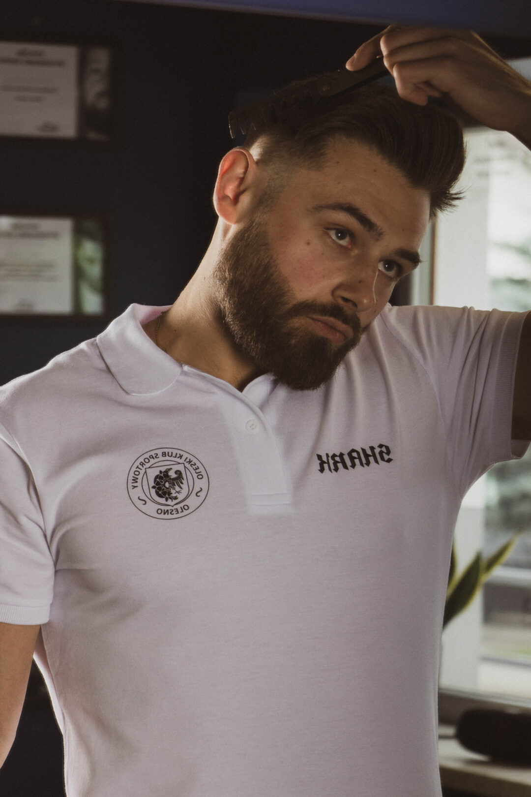 Biała koszulka Polo - Shark x OKS Olesno - obrazek 3